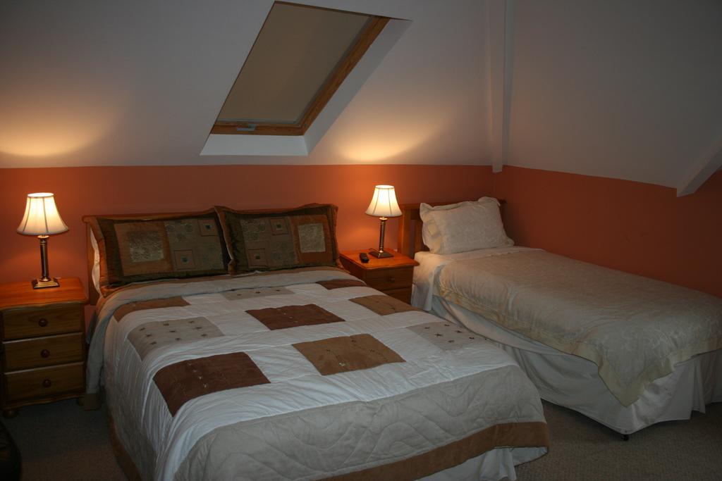 Avarest Bunratty B&B Шанън Стая снимка